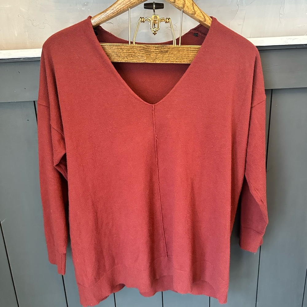 Torrid Women's Long Sleeve Burnt Orange V Neck Top Size 0